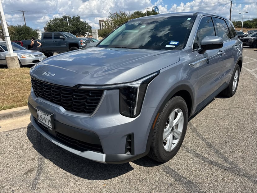2025 Kia Sorento - Image 1