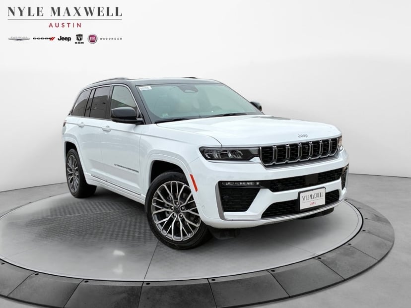 2027 Jeep Grand Cherokee - Image 1