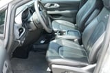 2022 Chrysler Pacifica - Preview 8