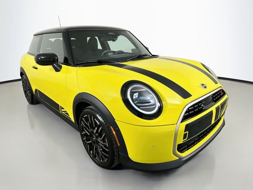 2027 MINI Hardtop - Image 1