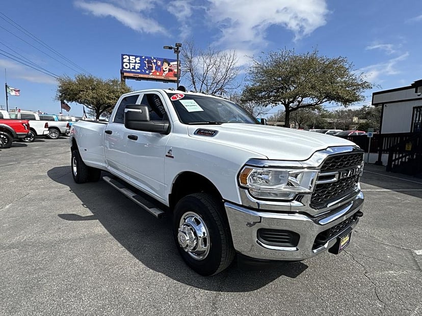 2024 Ram 3500 - Image 1