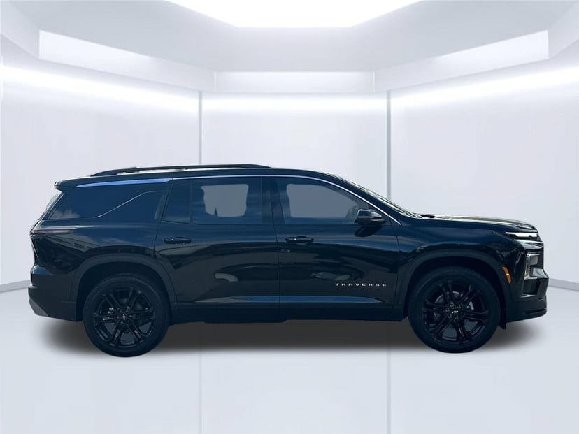 2027 Chevrolet Traverse - Image 1
