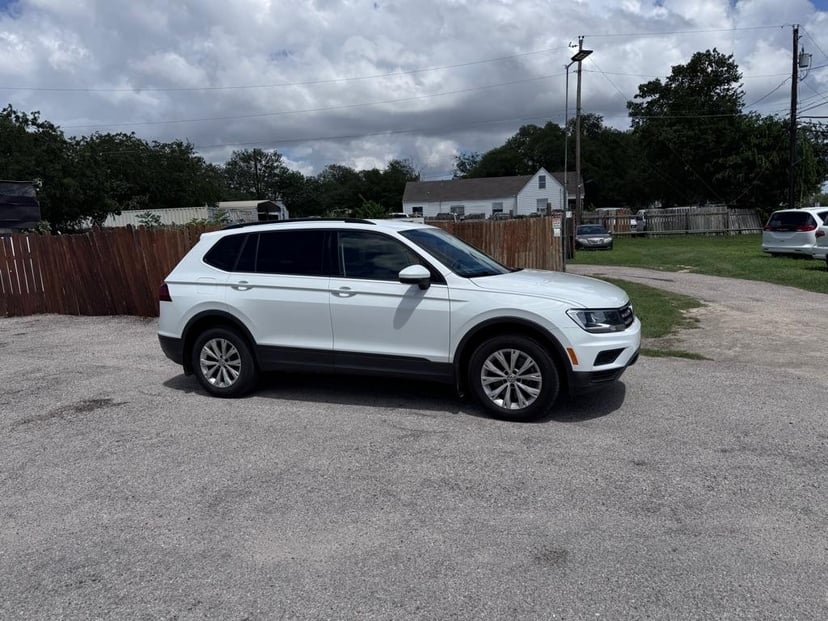 2020 Volkswagen Tiguan - Image 1