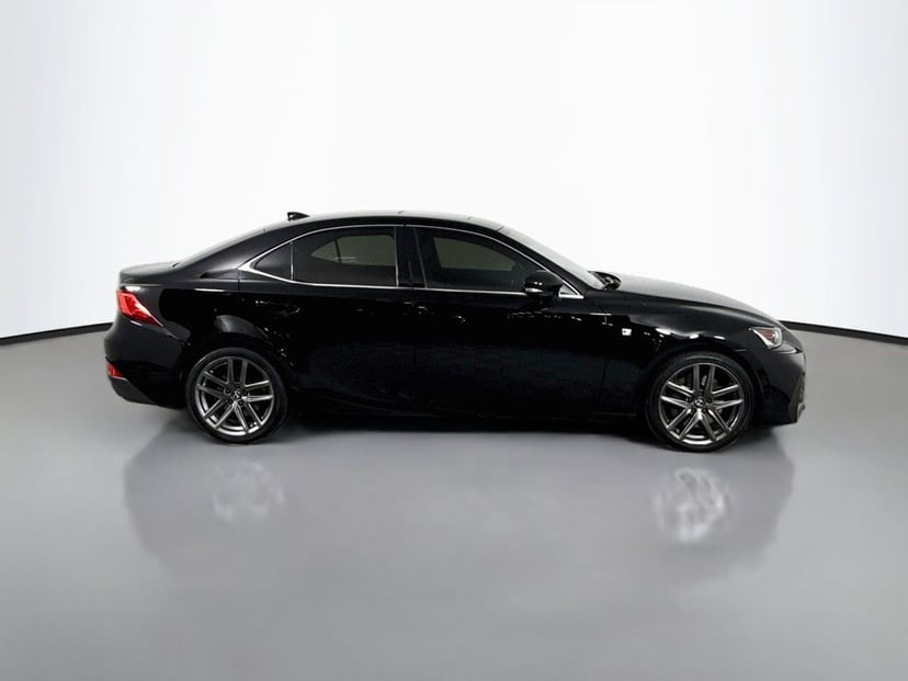2020 Lexus IS - Image 2