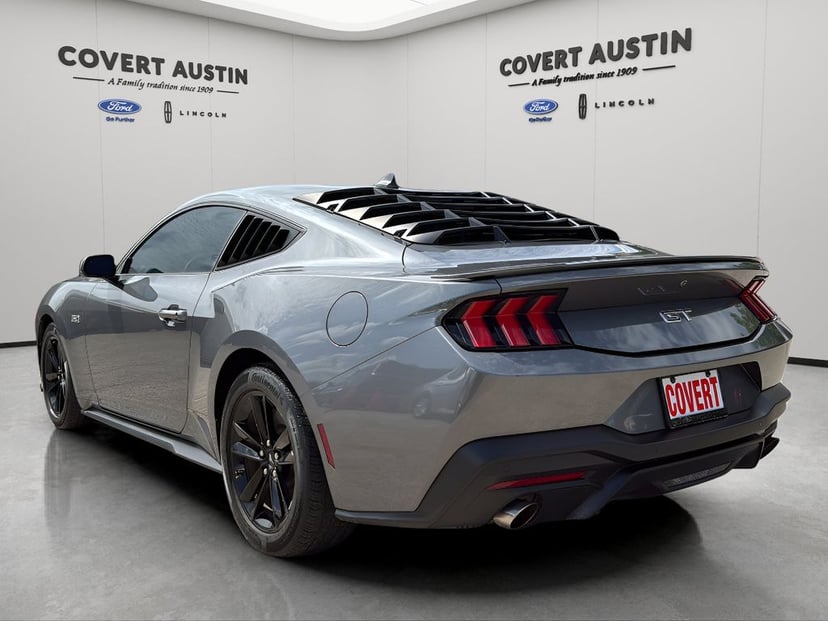 2024 Ford Mustang GT - Image 3