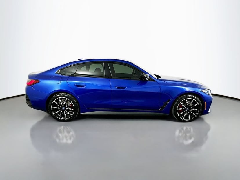 2023 BMW i4 - Image 2