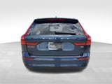 2022 Volvo XC60 - Preview 6