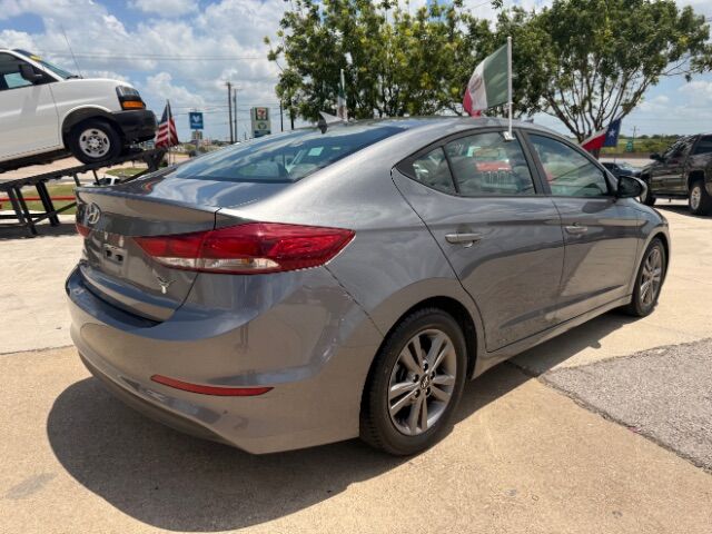 2018 Hyundai Elantra - Image 2
