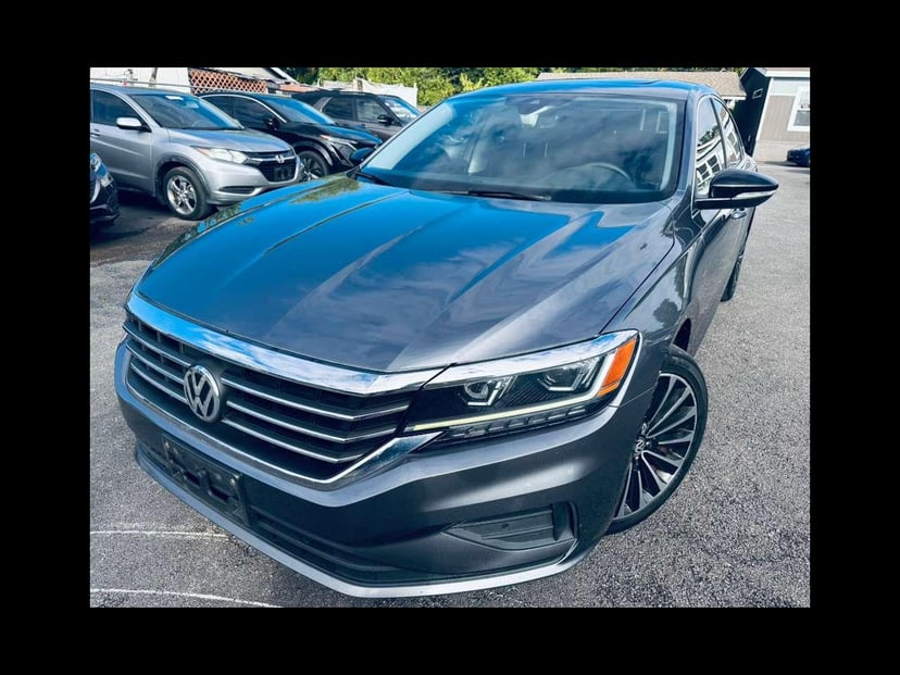 2022 Volkswagen Passat - Image 1