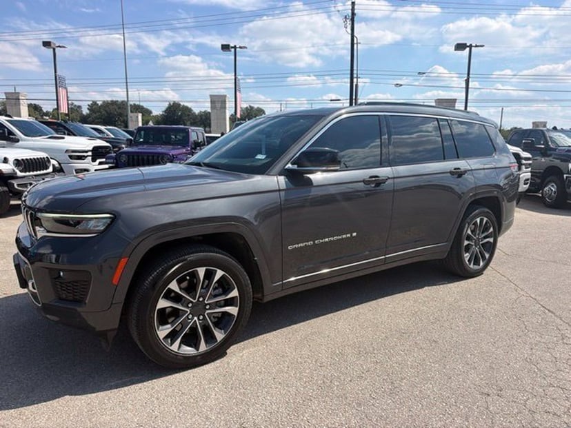 2024 Jeep Grand Cherokee L - Image 1