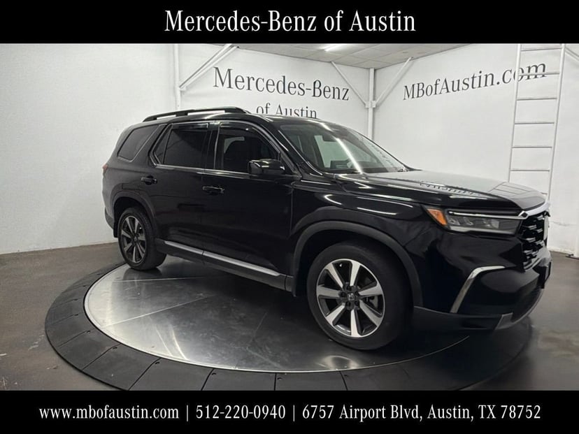 2023 Honda Pilot - Image 1