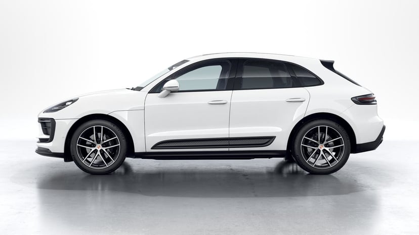 2023 Porsche Macan - Image 1
