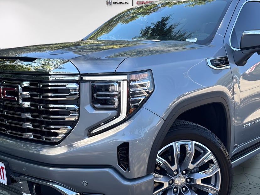 2026 GMC Sierra 1500 - Image 1