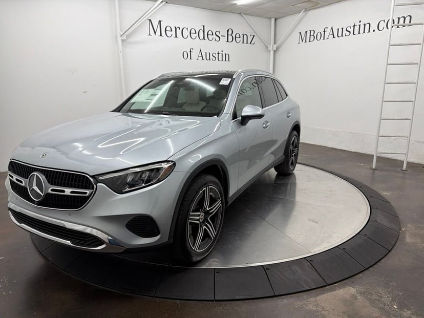 2027 Mercedes-Benz GLC - Image 1