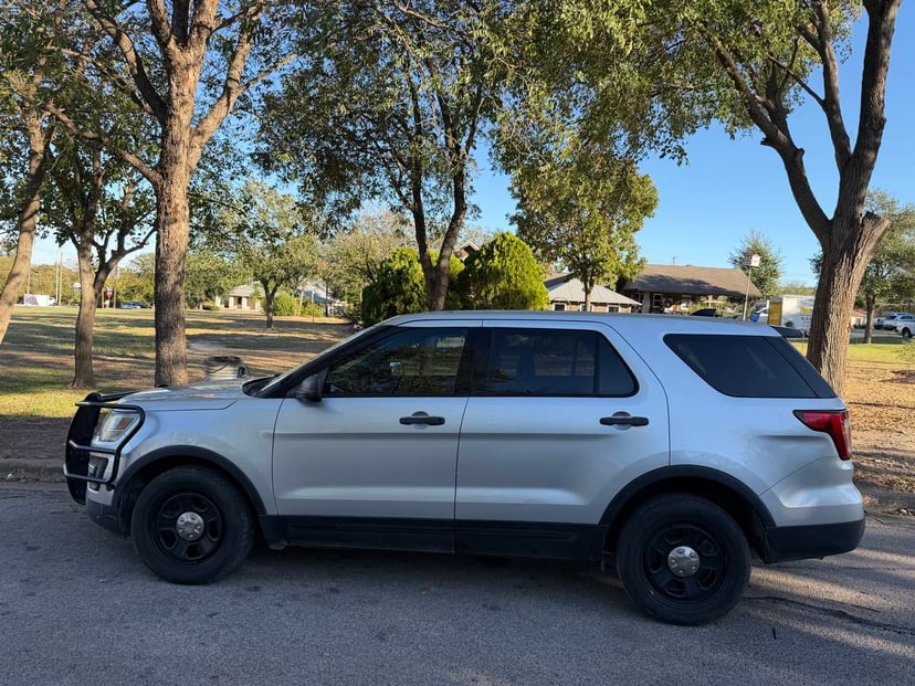 2017 Ford Explorer - Image 2