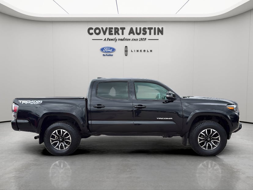 2022 Toyota Tacoma - Image 3