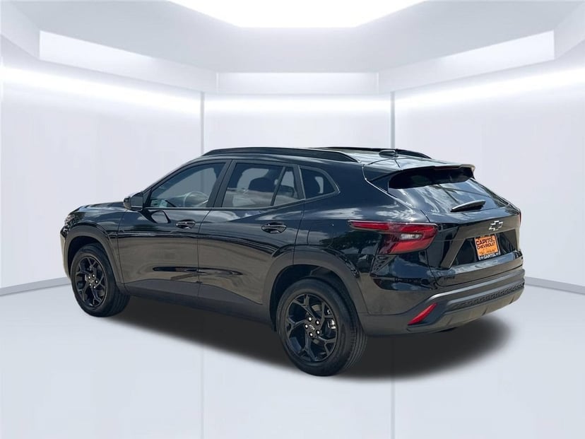 2026 Chevrolet Trax - Image 2