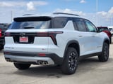 2027 Chevrolet Traverse - Preview 3