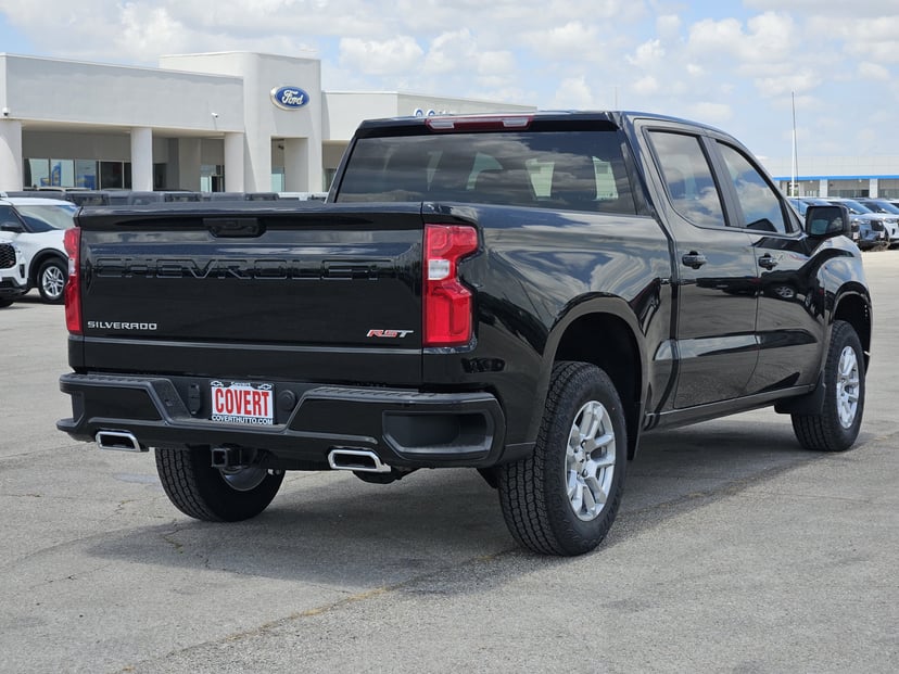 2026 Chevrolet Silverado - Image 3