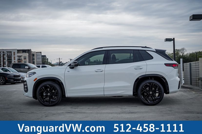 2026 Volkswagen Tiguan - Image 2