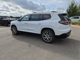 2027 GMC Acadia - Preview 6