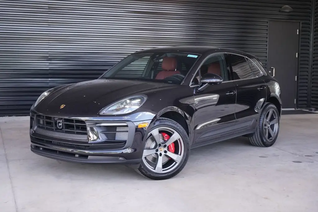 2026 Porsche Macan - Image 1