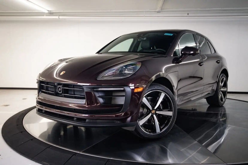 2026 Porsche Macan - Image 1