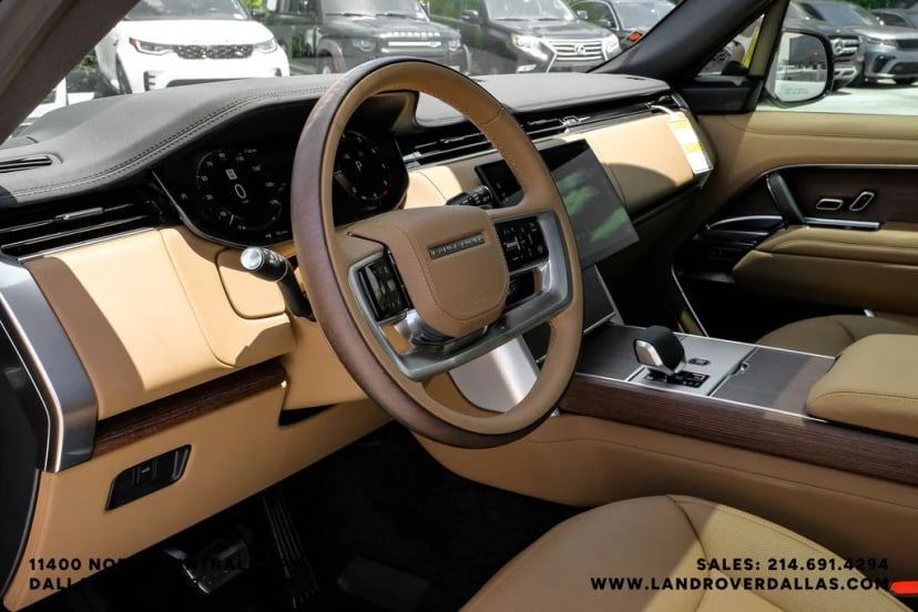 2026 Land Rover Range Rover - Image 3