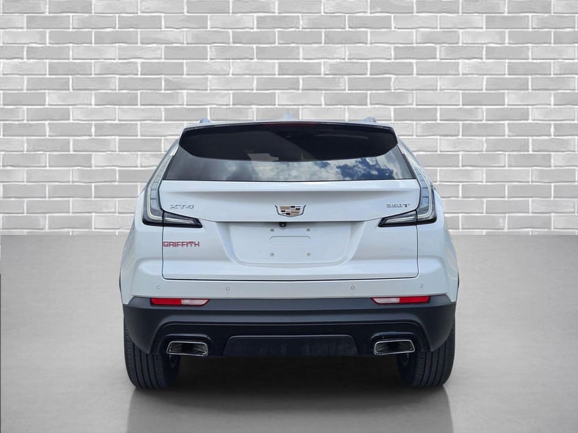 2020 Cadillac XT4 - Image 2