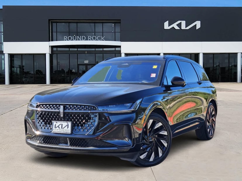 2024 Lincoln Nautilus - Image 1