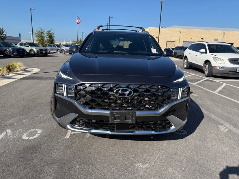 2022 Hyundai Santa Fe - Image 2
