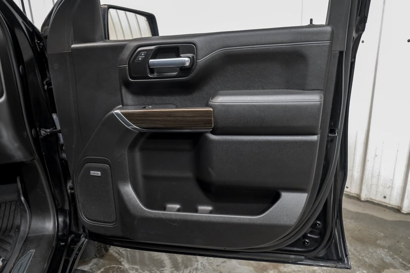 2021 Chevrolet Silverado 1500 - Image 3