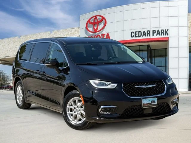2024 Chrysler Pacifica - Image 1