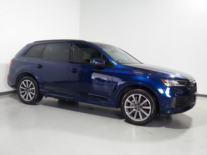 2023 Audi Q7 Premium Plus 45 TFSI Quattro - Image 2