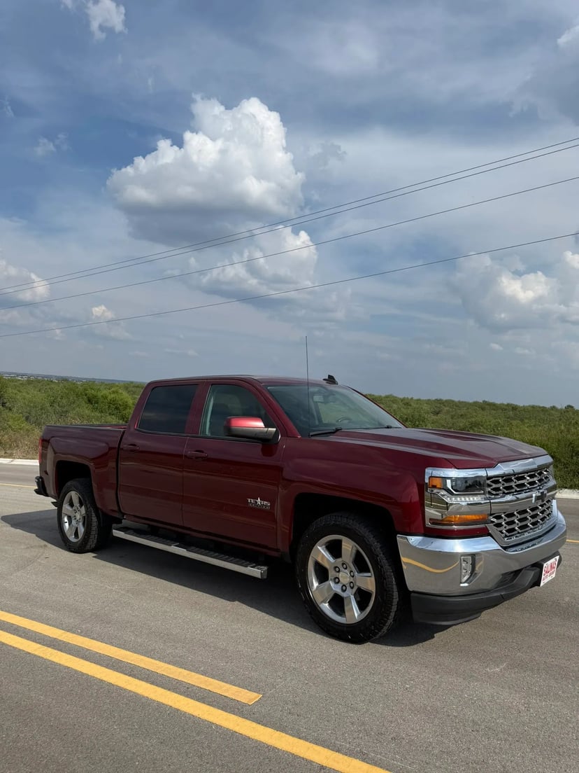 2017 Chevrolet Silverado 1500 - Image 1