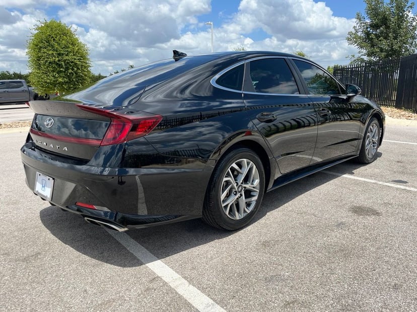 2023 Hyundai Sonata - Image 2