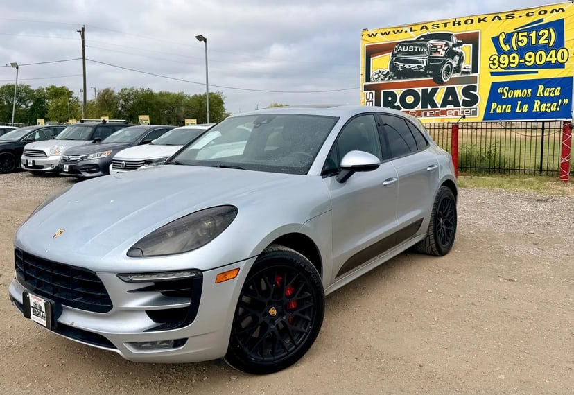 2017 Porsche Macan - Image 1