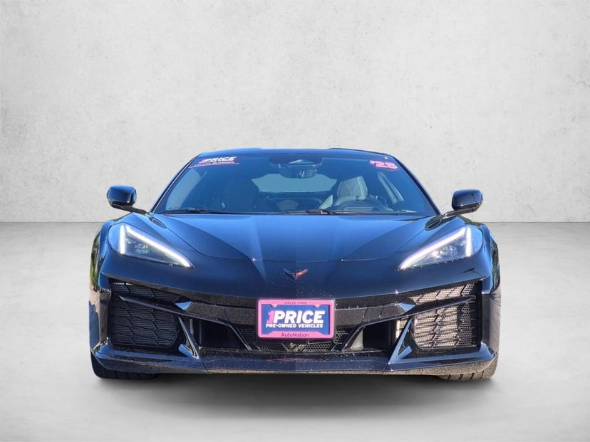 2025 Chevrolet Corvette - Image 2