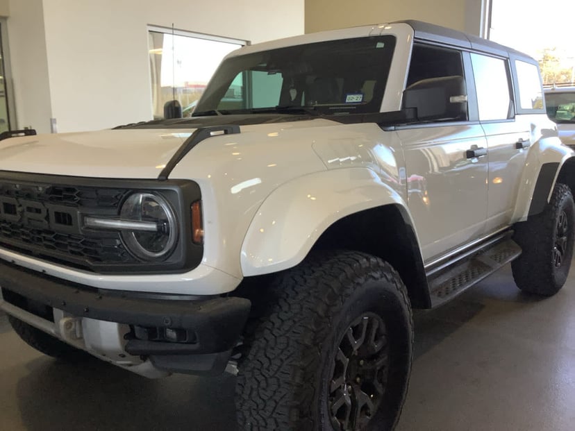 2024 Ford Bronco - Image 1