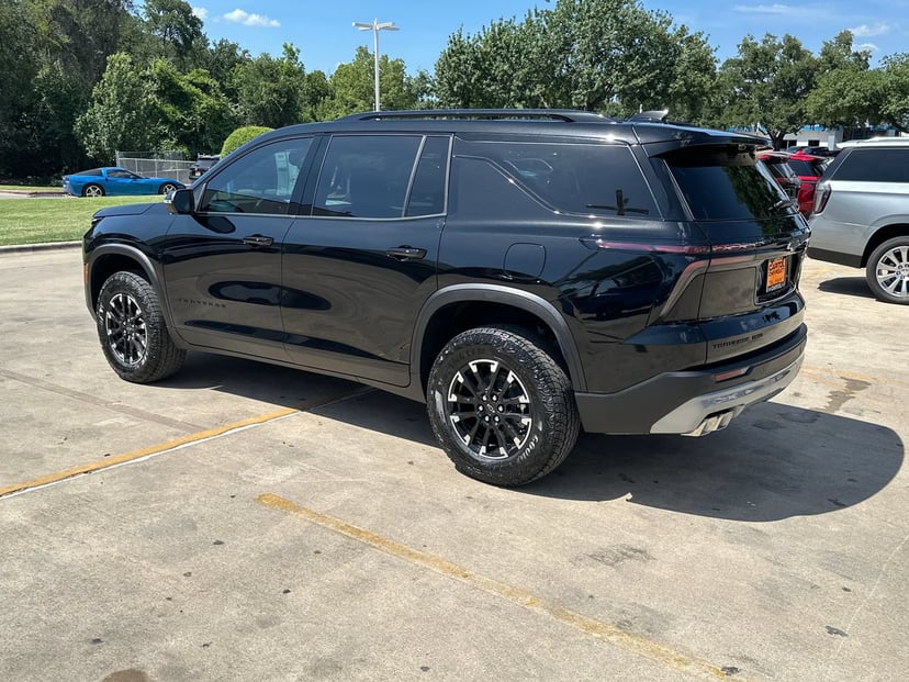2026 Chevrolet Traverse - Image 3