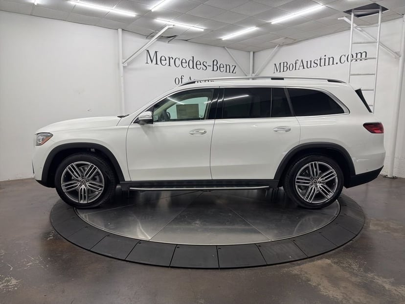2026 Mercedes-Benz GLS - Image 1