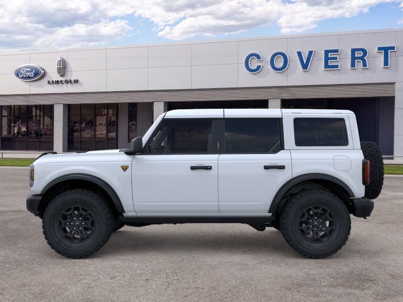 2026 Ford Bronco - Image 2