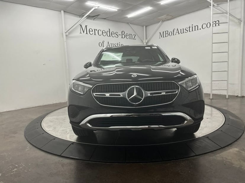 2026 Mercedes-Benz GLC - Image 2