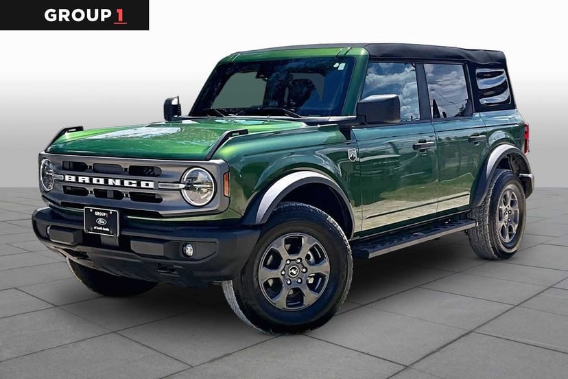 2023 Ford Bronco - Image 2