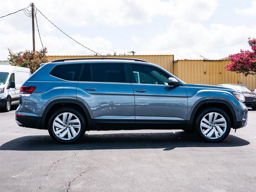 2021 Volkswagen Atlas - Image 2