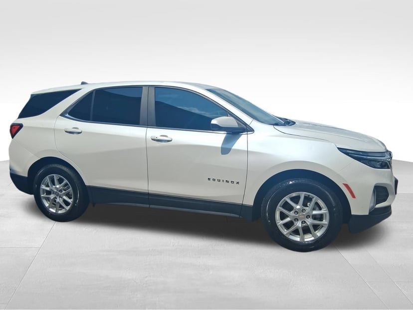 2024 Chevrolet Equinox - Image 3