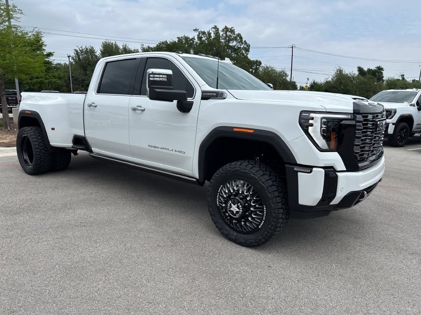 2026 GMC Sierra - Image 1