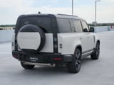 2026 Land Rover Defender - Preview 5
