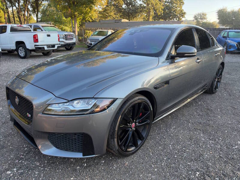 2016 Jaguar XF - Image 1