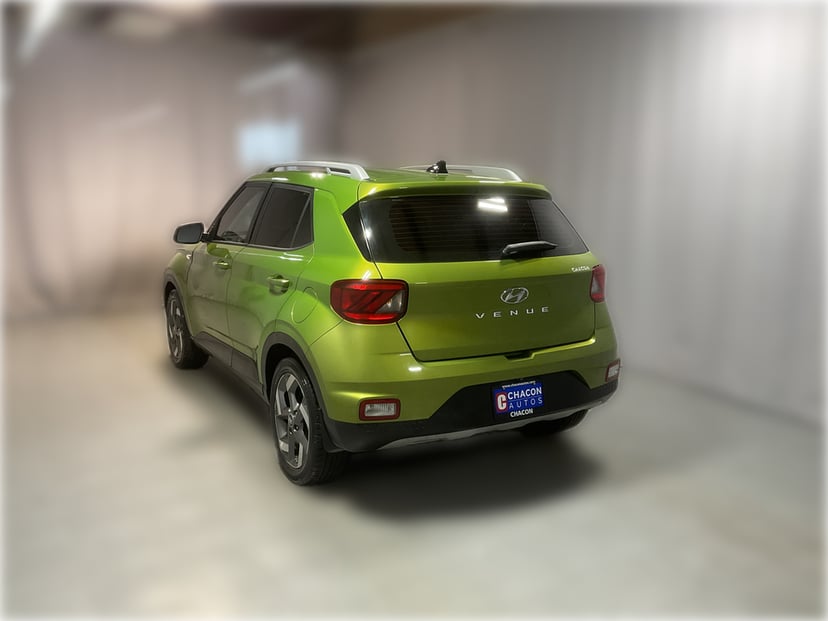 2022 Hyundai Venue - Image 3